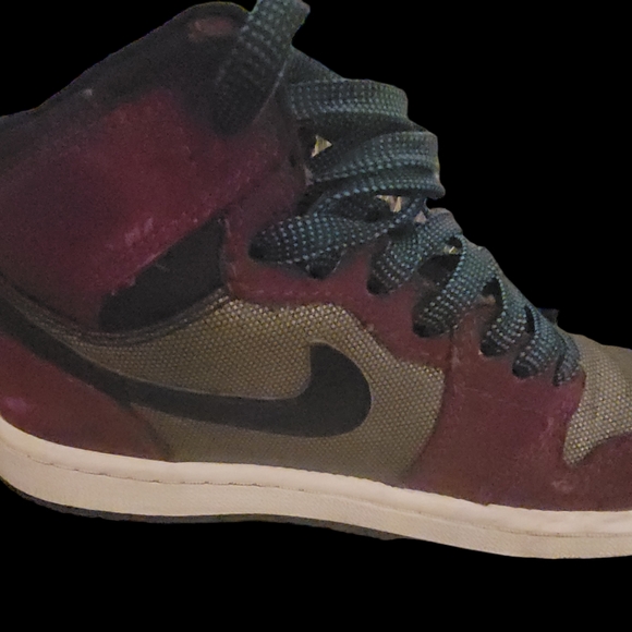 Jordan Retro 1 Mulberry - Picture 3 of 6
